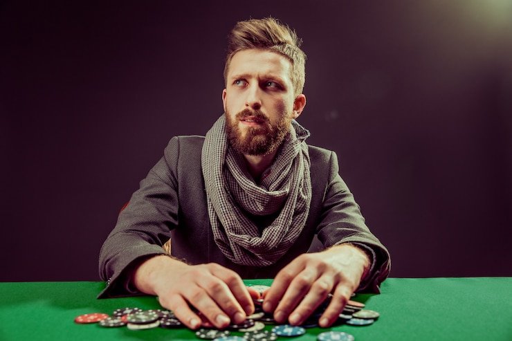 Antarmuka permainan live dealer Playtech dengan video streaming dealer
